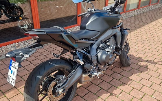 Gebrauchtmotorrad Yamaha MT-09 Y-AMT 35kW - Bild 5