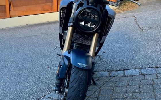 Gebrauchtmotorrad Honda CB125R - Bild 3