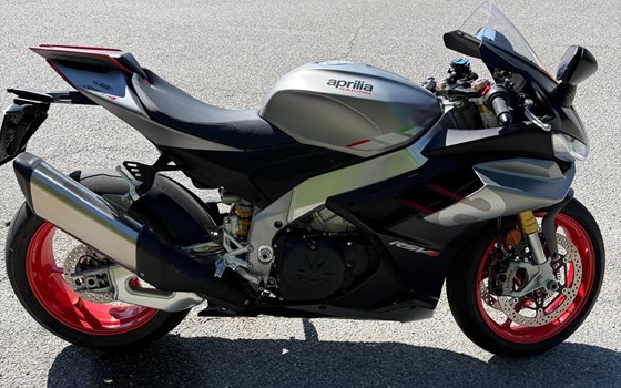 Gebrauchtmotorrad Aprilia RSV4 1100 - Bild 4