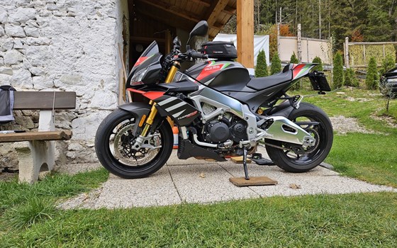 Gebrauchtmotorrad Aprilia Tuono V4 1100 Factory - Bild 1