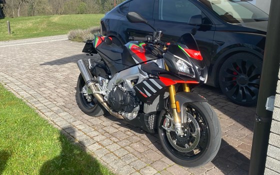Gebrauchtmotorrad Aprilia Tuono V4 1100 Factory - Bild 3