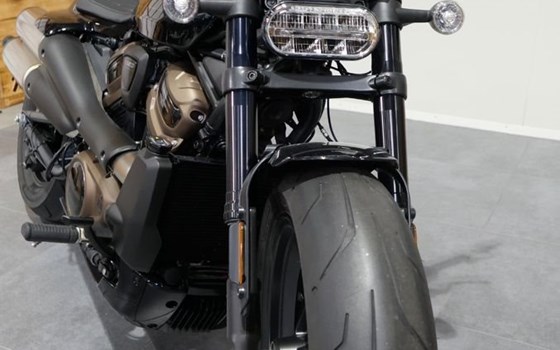 Gebrauchtmotorrad Harley-Davidson Sportster S - Bild 4
