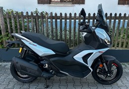 Neumotorrad Aprilia SR GT 400