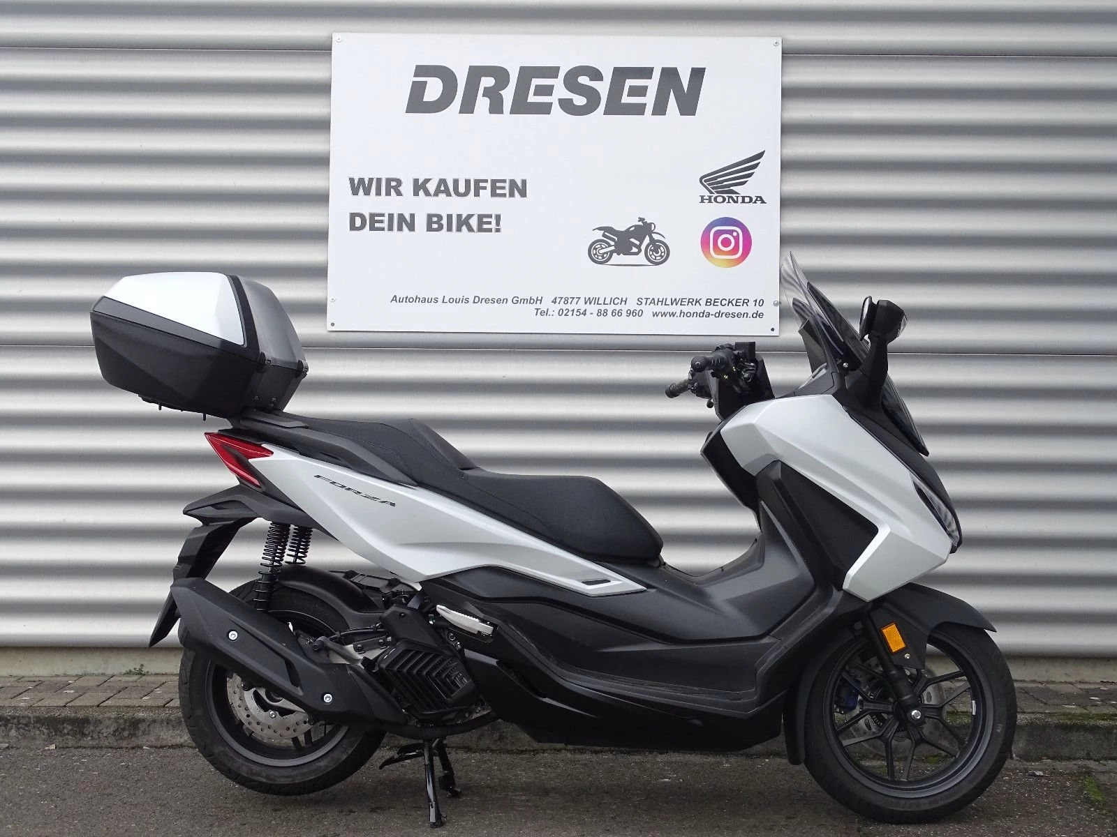 Honda NSS 300 Forza