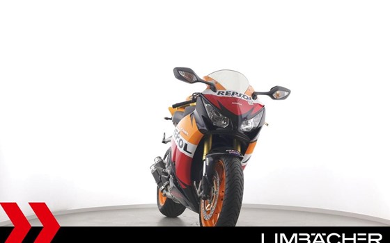 Gebrauchtmotorrad Honda CBR1000RR Fireblade - Bild 11