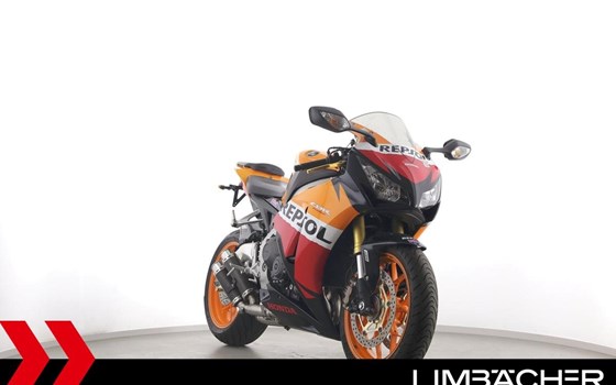 Gebrauchtmotorrad Honda CBR1000RR Fireblade - Bild 2