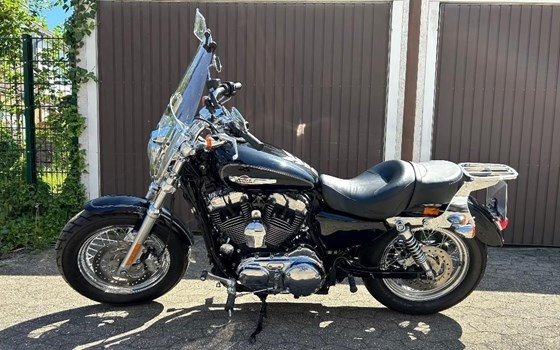 Gebrauchtmotorrad Harley-Davidson Sportster XL 1200C Custom - Bild 2