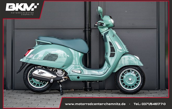 Vespa GTS 80th 310