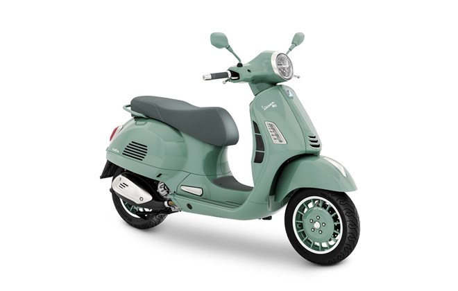 Vespa GTS 80th 310