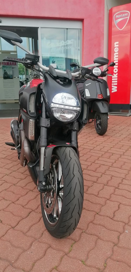 Angebot Ducati Diavel 1200