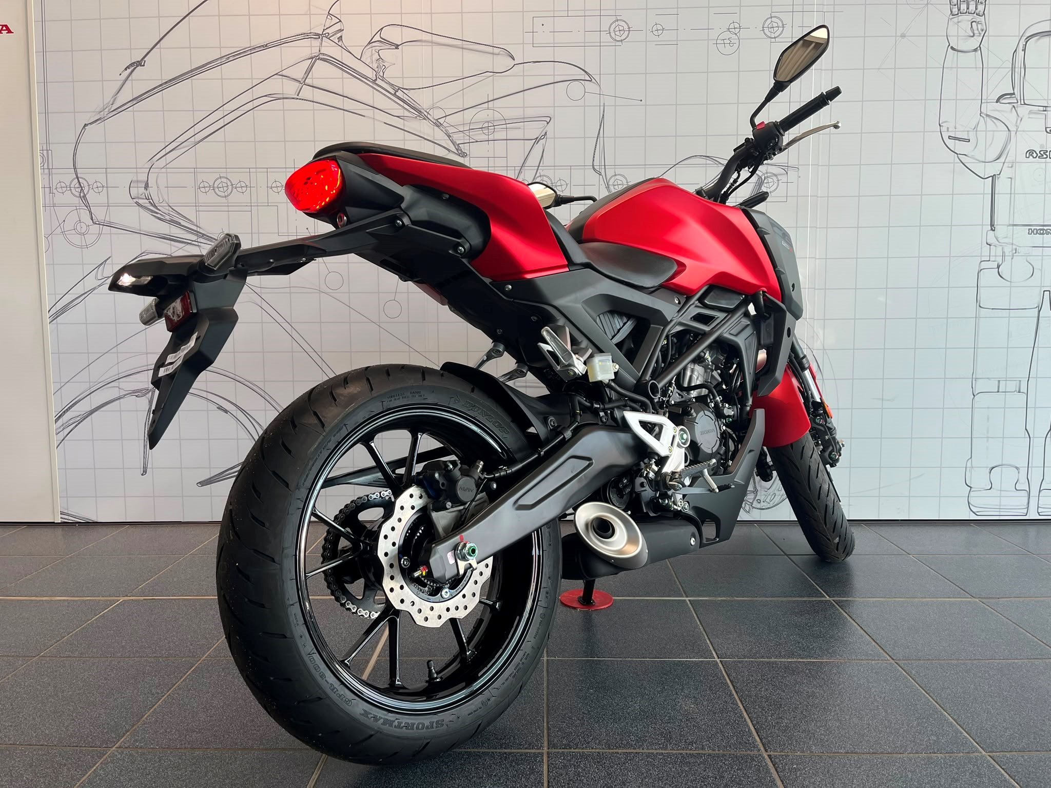 Honda CB125R