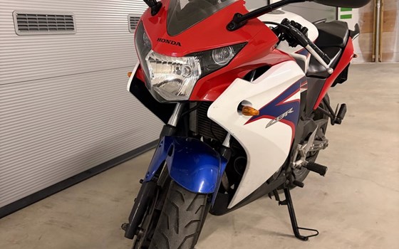 Motorrad Occasion Honda CBR 125 R - Bild 4