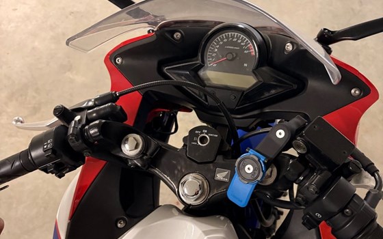 Motorrad Occasion Honda CBR 125 R - Bild 1