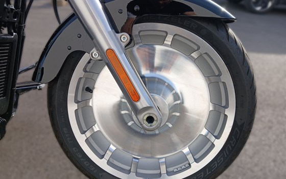 Gebrauchtmotorrad Harley-Davidson Softail Fat Boy 114 FLFBS - Bild 9