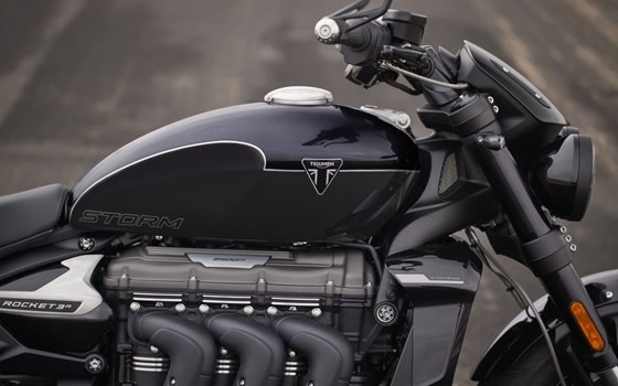 Motorrad Occasion Triumph Rocket 3 Storm R - Bild 1