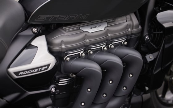 Motorrad Occasion Triumph Rocket 3 Storm R - Bild 5