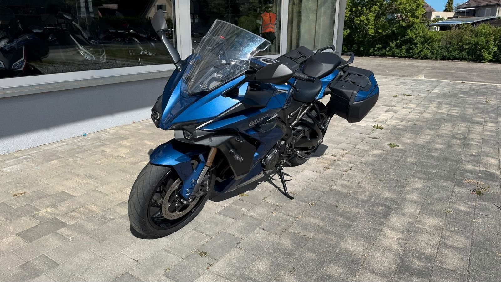 Suzuki GSX-S1000GT