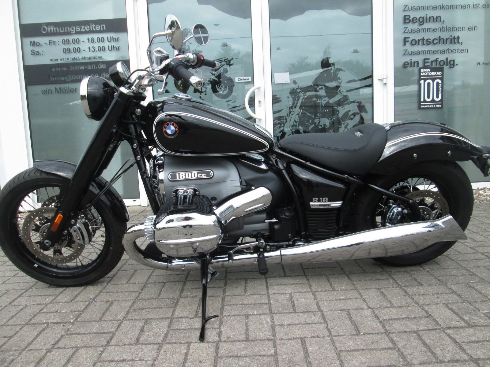 BMW R 18