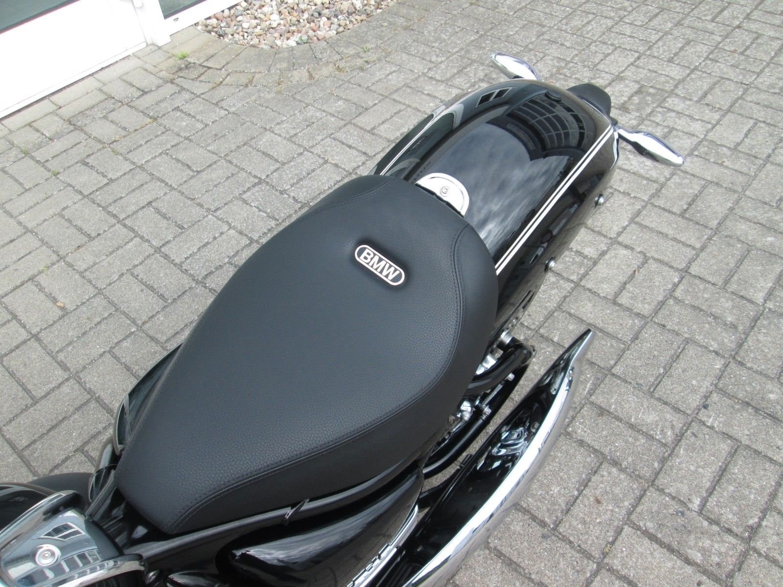 BMW R 18