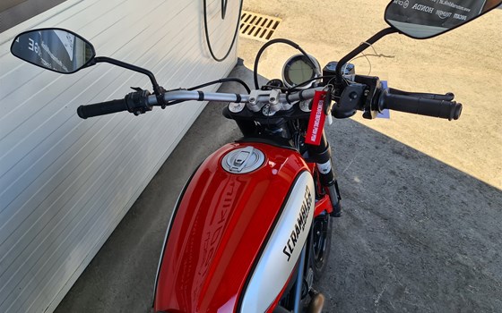 Gebrauchtmotorrad Ducati Scrambler Icon - Bild 6