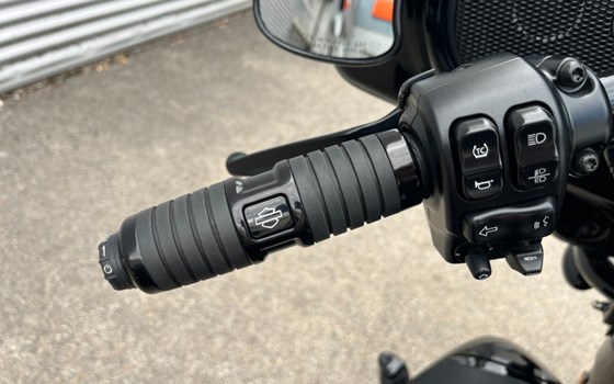 Gebrauchtmotorrad Harley-Davidson FXR Super Glide - Bild 16