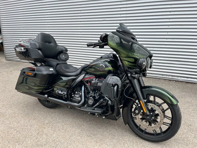 Harley-Davidson CVO Street Glide FLHXSE (grün) - Bild 5