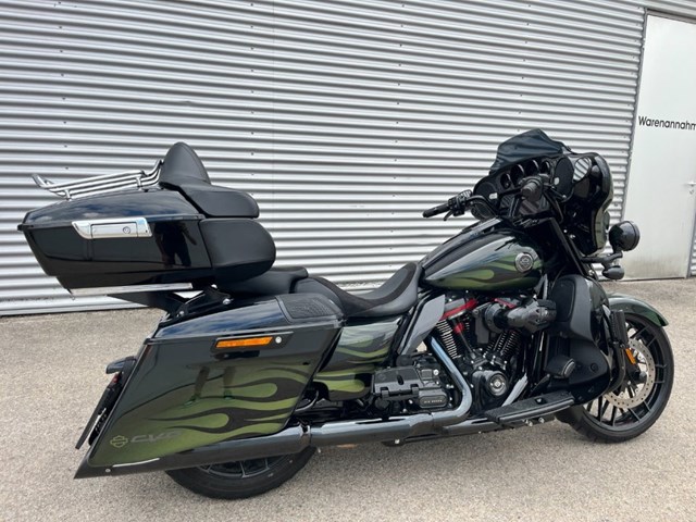 Harley-Davidson CVO Street Glide FLHXSE (grün) - Bild 9