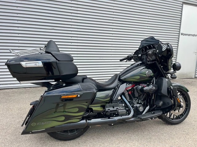 Harley-Davidson CVO Street Glide FLHXSE (grün) - Bild 9