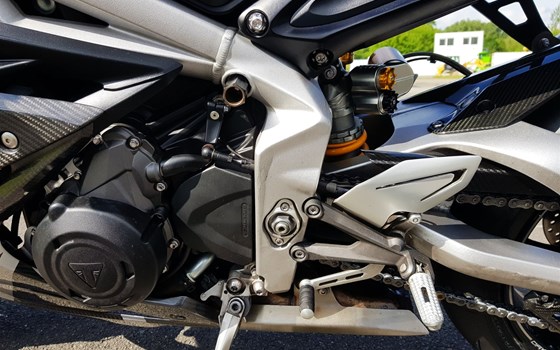 Gebrauchtmotorrad Triumph Daytona 765 Moto2 - Bild 12