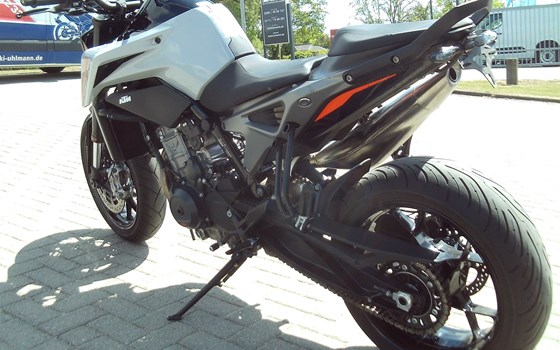 Gebrauchtmotorrad KTM 790 Duke - Bild 7