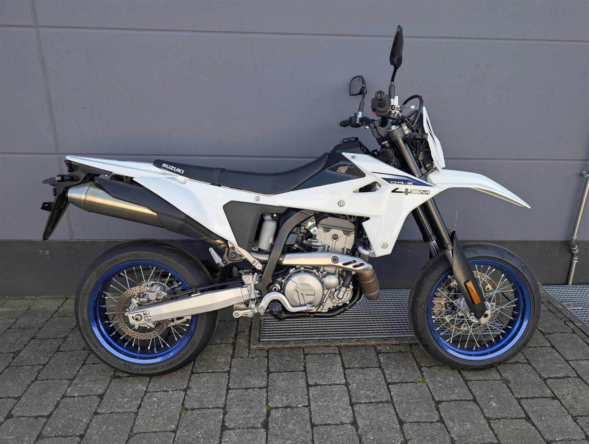 Suzuki DR-Z4SM