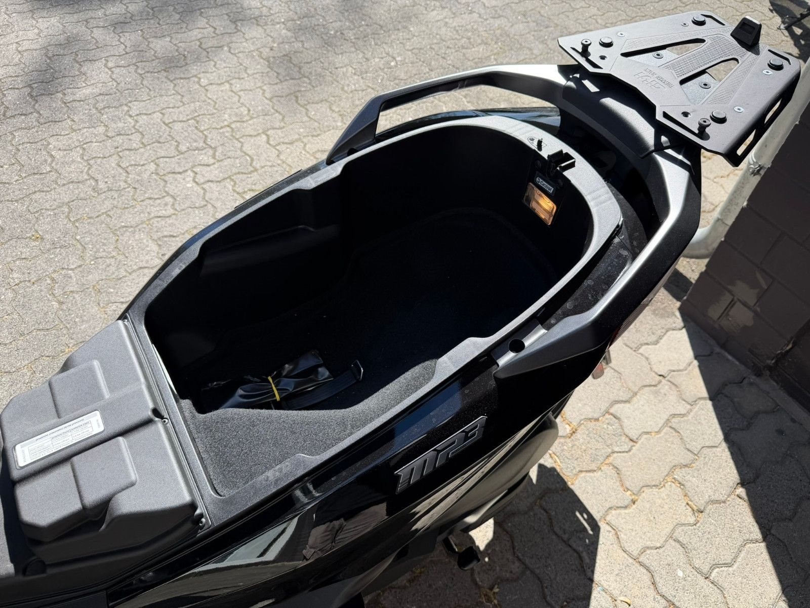 Piaggio MP3 400