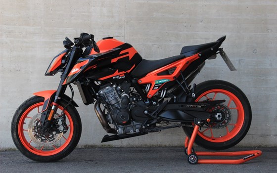 Gebrauchtmotorrad KTM 890 Duke GP - Bild 1