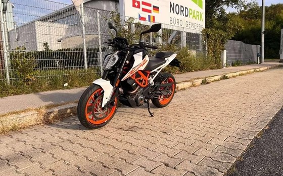 Gebrauchtmotorrad KTM 390 Duke - Bild 2