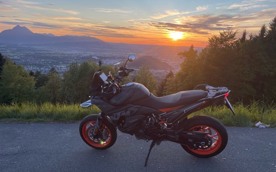 Gebrauchtmotorrad KTM 890 SMT - Bild 3