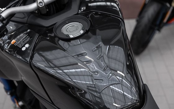 Gebrauchtmotorrad Yamaha Niken - Bild 9