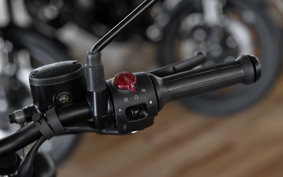 Neufahrzeug Royal Enfield HNTR 350 - Bild 15