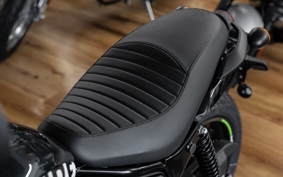 Neufahrzeug Royal Enfield HNTR 350 - Bild 19