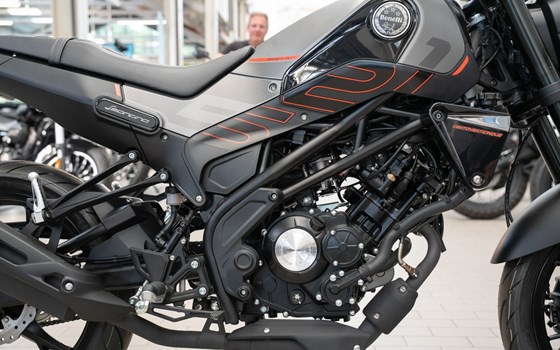Neufahrzeug Benelli Leoncino 125 - Bild 17