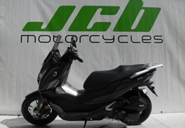 Neumotorrad Voge SR1 125 ABS TCS