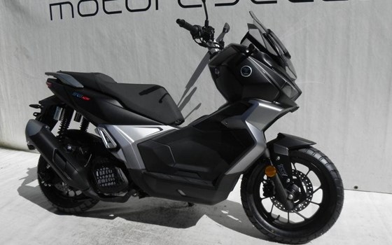 Neufahrzeug Voge SR1 ADV 125 ABS TCS - Bild 12
