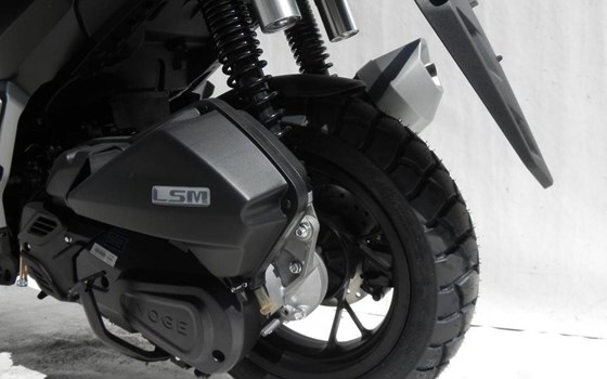 Neufahrzeug Voge SR1 ADV 125 ABS TCS - Bild 6