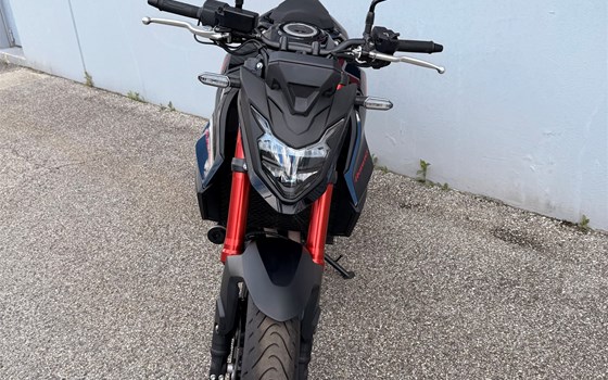 Gebrauchtmotorrad Honda CB750 Hornet - Bild 2