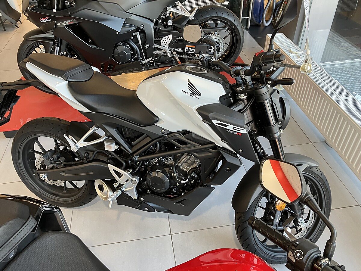 Honda CB125R