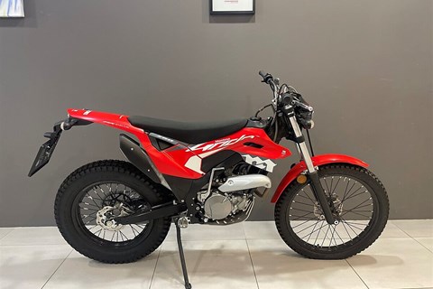 Enduros mit niedriger Sitzhöhe