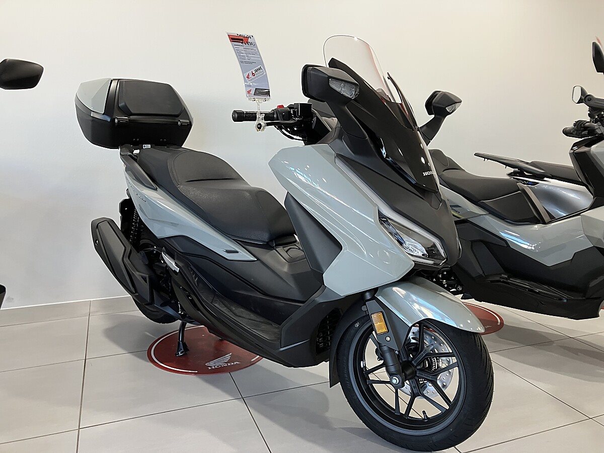 Honda Forza 350