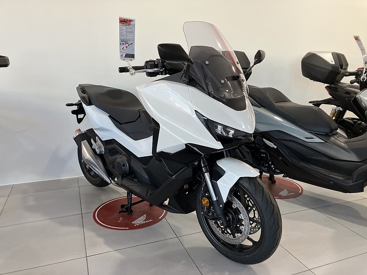 Honda Forza 750