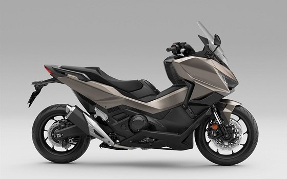 Neufahrzeug Honda Forza 750 - Bild 10