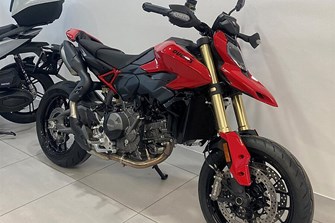 Ducati Hypermotard V2