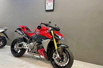 Ducati Streetfighter V2 S